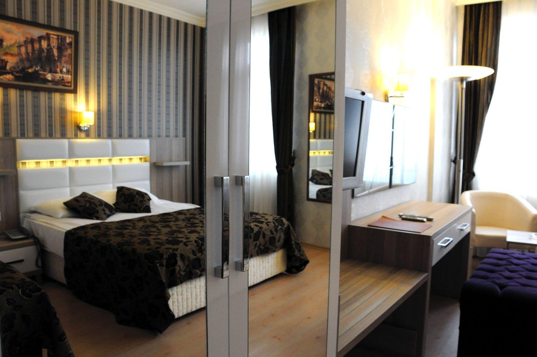 Nil Hotel Istanbul Exteriör bild