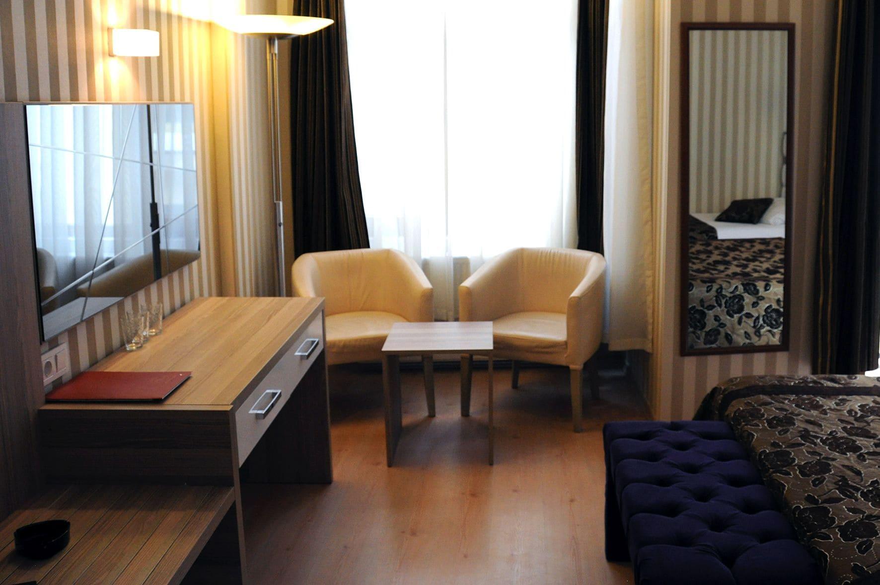 Nil Hotel Istanbul Exteriör bild