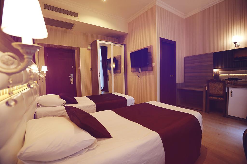 Nil Hotel Istanbul Exteriör bild