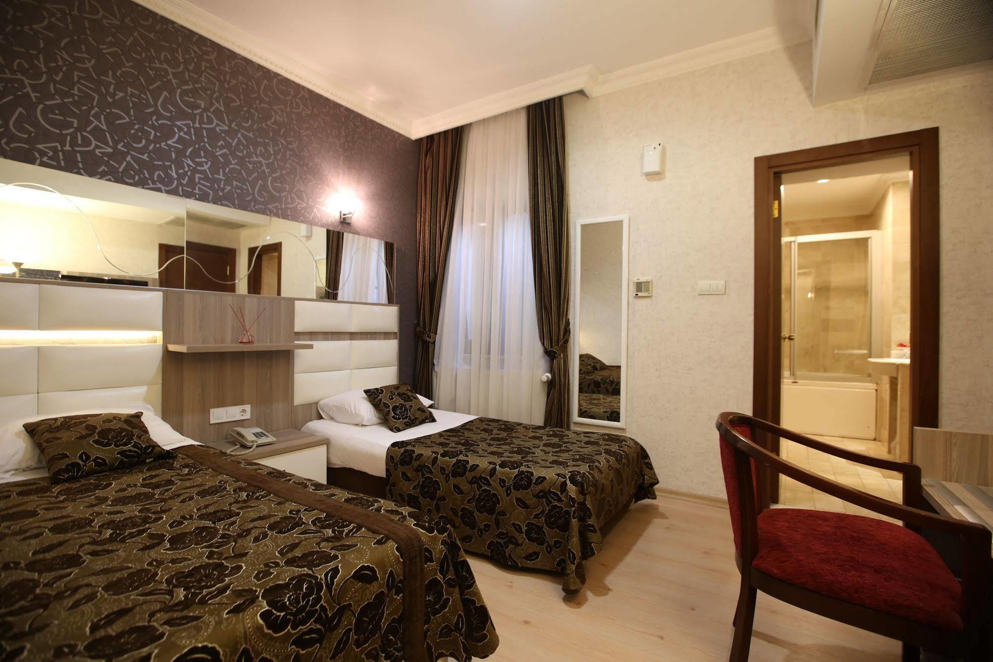 Nil Hotel Istanbul Exteriör bild